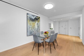 685 1st Ave in New York, NY - Foto de edificio - Building Photo