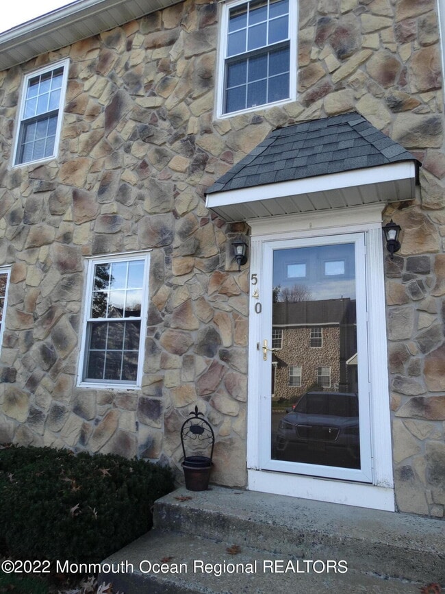 540 Davids Ct in Lakewood, NJ - Building Photo - Building Photo