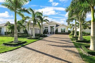 18917 WildBlue Blvd in Ft. Myers, FL - Building Photo - Building Photo