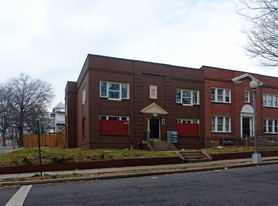 1300 Orren St NE Apartments