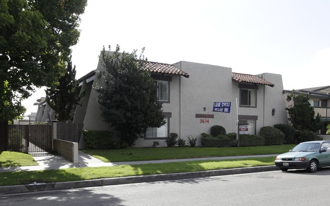 3614 W Orange Ave in Buena Park, CA - Building Photo - Building Photo