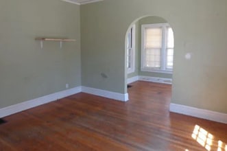 312 Thompson St in Paris, TN - Building Photo - Building Photo