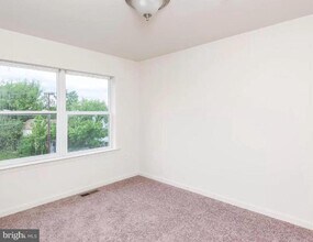 5235 Crowson Ave in Baltimore, MD - Building Photo - Building Photo