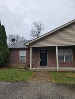 104 Bitter Sweet Rd in Jeffersonville, IN - Building Photo