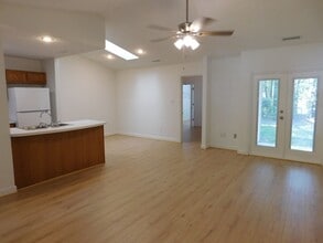 208 Tobiano Dr in New Bern, NC - Building Photo - Building Photo