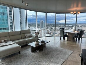 322 E Karen Ave, Unit 3608 in Las Vegas, NV - Building Photo - Building Photo