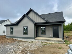 343 Woods Rd in Portland, TN - Building Photo