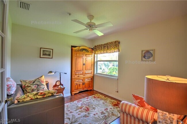 property at 6770 Huntington Lakes Cir