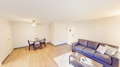 Lebanon Vue in Pittsburgh, PA - Building Photo - Building Photo