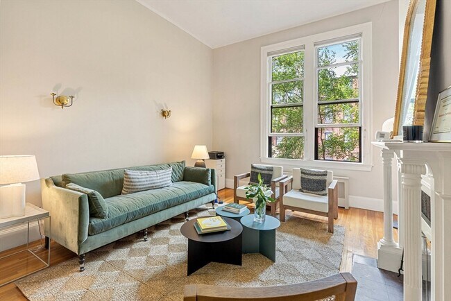 207 Commonwealth Ave, Unit 4 in Boston, MA - Building Photo - Building Photo