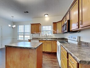 14332 Dairus Kay Ct in Charlotte, NC - Foto de edificio - Building Photo