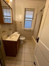 6945 S Calumet Ave, Unit 1N in Chicago, IL - Foto de edificio - Building Photo