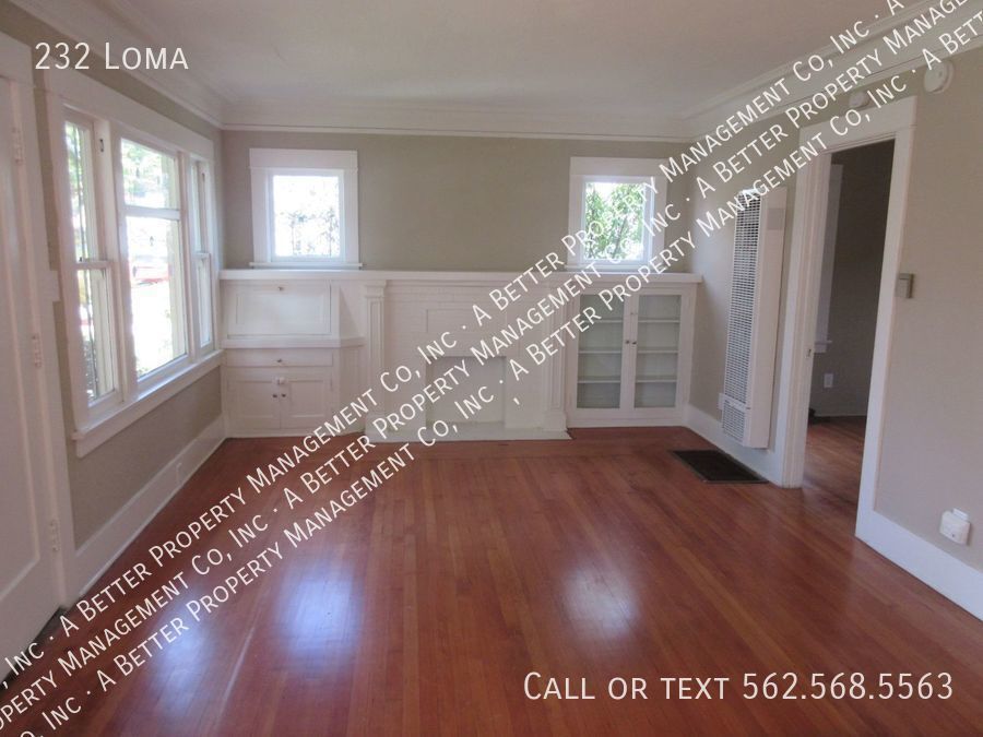 232 Loma Ave in Long Beach, CA - Building Photo
