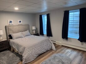 27 Old Orchard Rd, Unit 27A in Calverton, NY - Building Photo