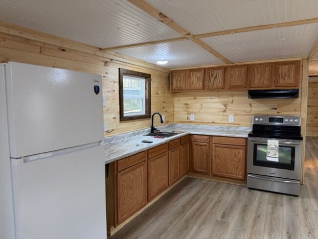 1057 S-40-935 in Hopkins, SC - Building Photo - Building Photo