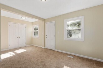 2619 NE 39th Terrace in Kansas City, MO - Foto de edificio - Building Photo