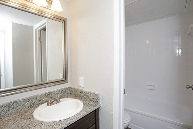 Waterford at Bellmar in Dallas, TX - Building Photo - Interior Photo