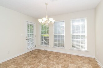 43 Roxbury Ln in Newnan, GA - Building Photo - Building Photo
