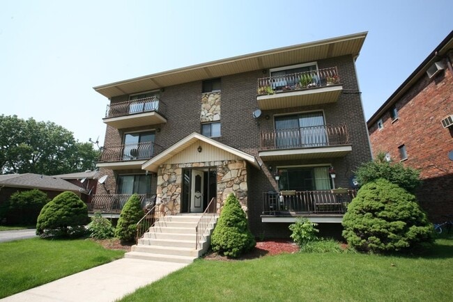 6920 W Crandall Ave, Unit 2 E
