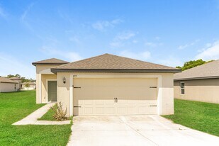 497 Kensington View Dr in Winter Haven, FL - Building Photo