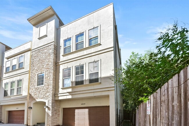 property at 5226 Kiam St