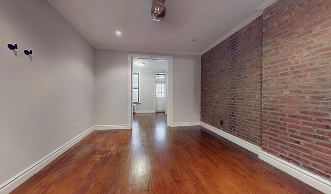 210 E 25th St in New York, NY - Building Photo - Building Photo