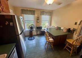 50 Center St in Weymouth, MA - Building Photo