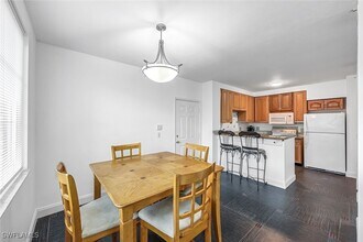 1220 Reserve Way in Naples, FL - Building Photo - Building Photo