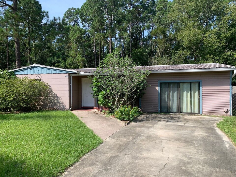 4156 Eve Dr E in Jacksonville, FL - Building Photo