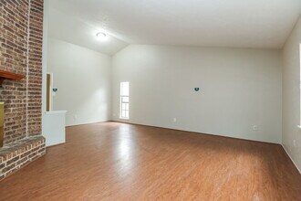 22730 Hawkwood Dr in Spring, TX - Building Photo - Building Photo