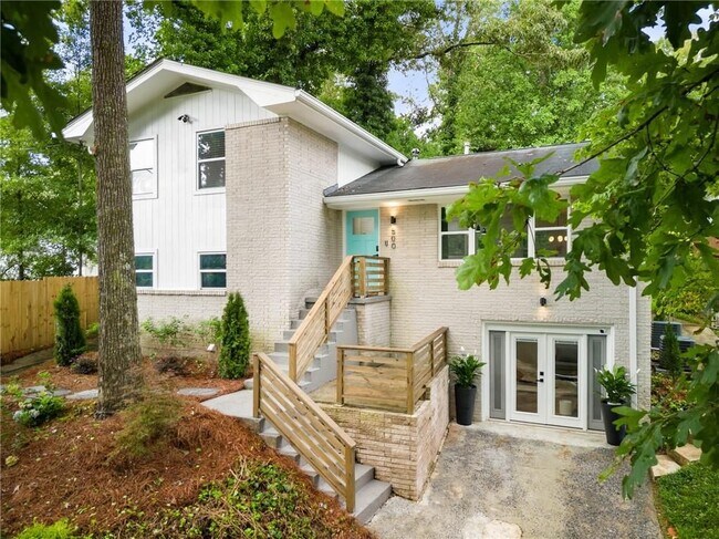 500 Collier Ridge Dr NW in Atlanta, GA - Building Photo - Building Photo