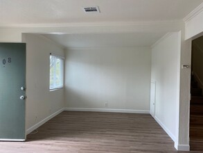 408 Stinson Ave in Vacaville, CA - Building Photo - Building Photo
