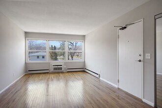 1357 Pennsylvania Ave S in Minneapolis, MN - Building Photo - Building Photo