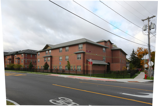 Joslyn Court III in Syracuse, NY - Building Photo - Primary Photo