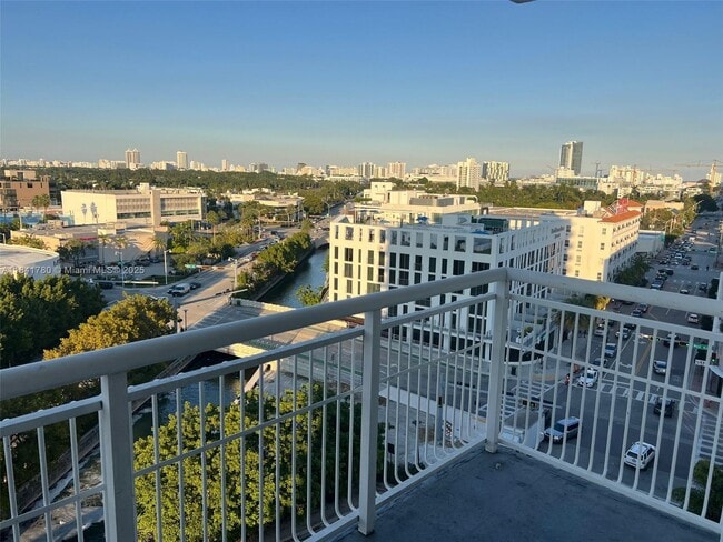 1688 West Ave in Miami Beach, FL - Building Photo - Building Photo