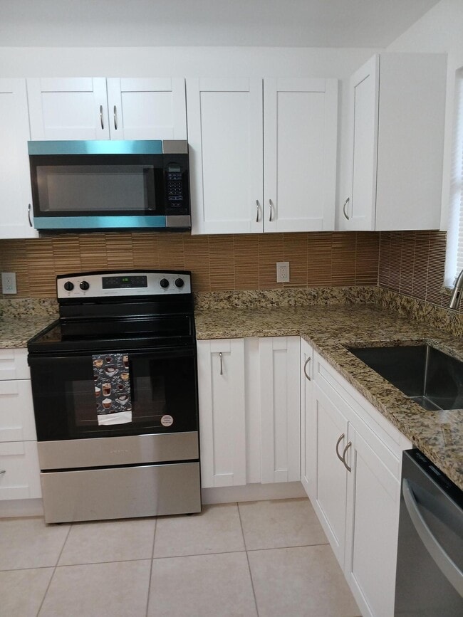 property at 4760 Lucerne Lakes Blvd E