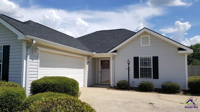 412 Wrasling Way in Bonaire, GA - Building Photo - Building Photo