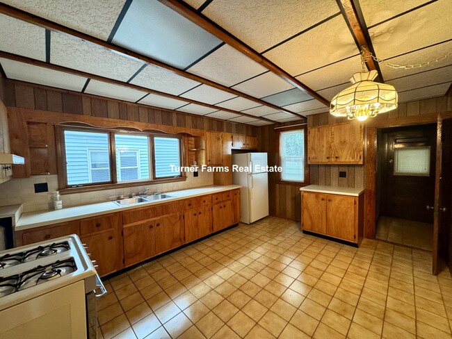 65 Bristol Rd, Unit 1 in Medford, MA - Building Photo - Building Photo