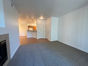 2133 Krisron Rd in Fort Collins, CO - Building Photo - Building Photo