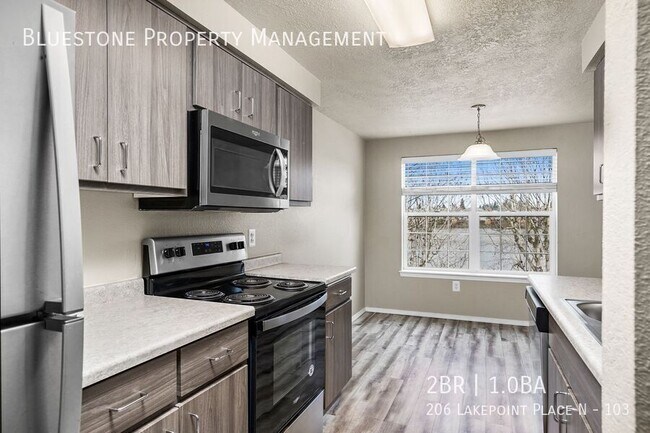 206 Lakepoint Pl N in Keizer, OR - Building Photo - Building Photo