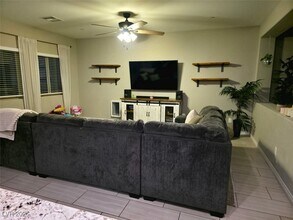 458 Lost Horizon Ave in Henderson, NV - Building Photo - Building Photo