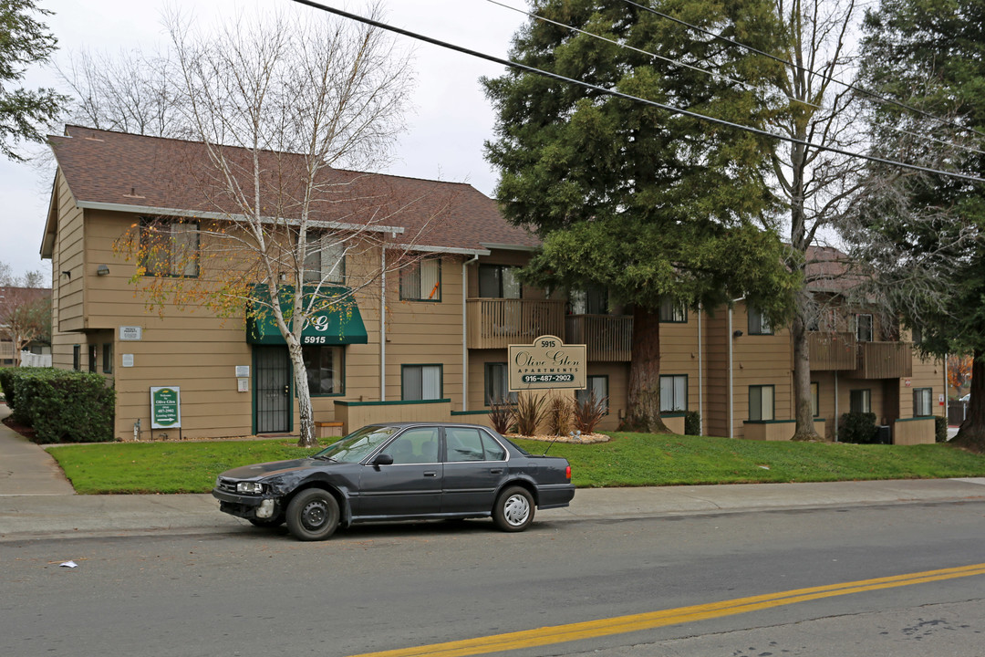 Olive Glen Apartments in Carmichael, CA - Building Photo