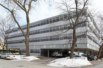 Shoreview Apartments in Evanston, IL - Building Photo - Building Photo