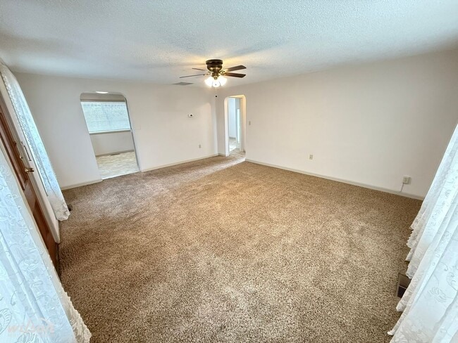 1011 S 8th Ave in Yakima, WA - Building Photo - Building Photo