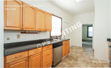 2127 Harrison Ave in Everett, WA - Building Photo - Building Photo