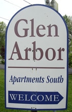 Glen Arbor Apartments in St. Louis, MO - Building Photo - Building Photo