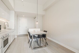 3406-1288 Av. des Canadiens-de-Montréal in Montréal, QC - Building Photo - Building Photo