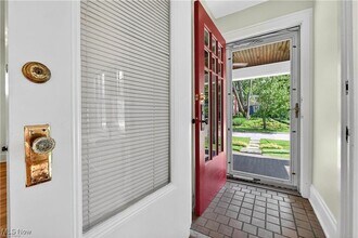 3025 Meadowbrook Blvd in Cleveland Heights, OH - Building Photo - Building Photo