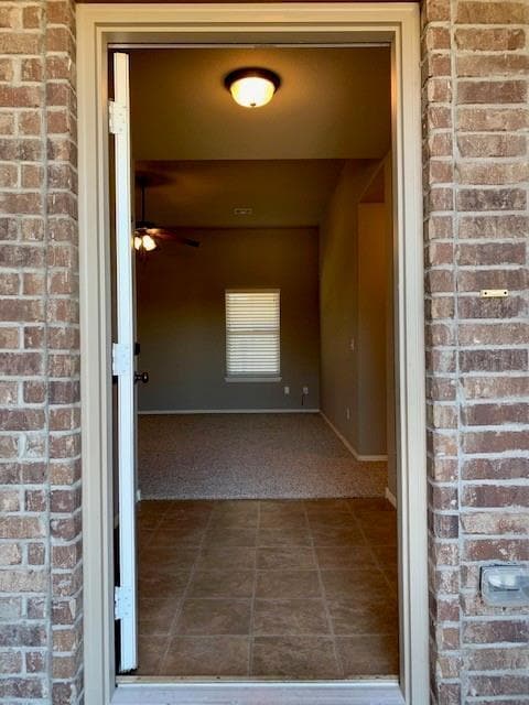 320 Aster St in Centerton, AR - Foto de edificio - Building Photo