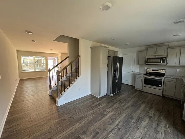 84 Malcolm Ct in Candler, NC - Foto de edificio - Building Photo